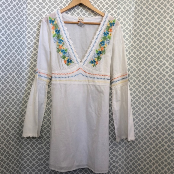 Tommy Bahama Dresses & Skirts - Tommy Bahama Relaxed embroidered Cotton dress